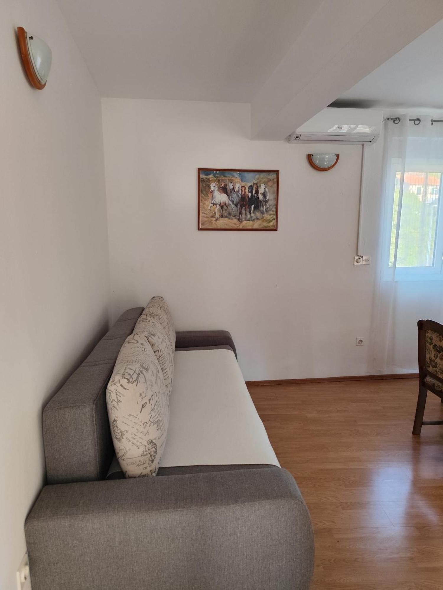 Apartments Milevcic Jelsa  Zimmer foto